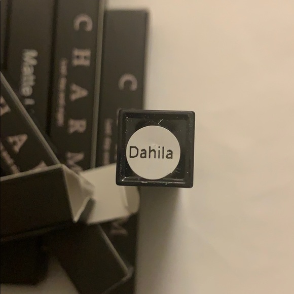 💄CHARM MATTE LIQUID LIPSTICK 💋 - Picture 4 of 5